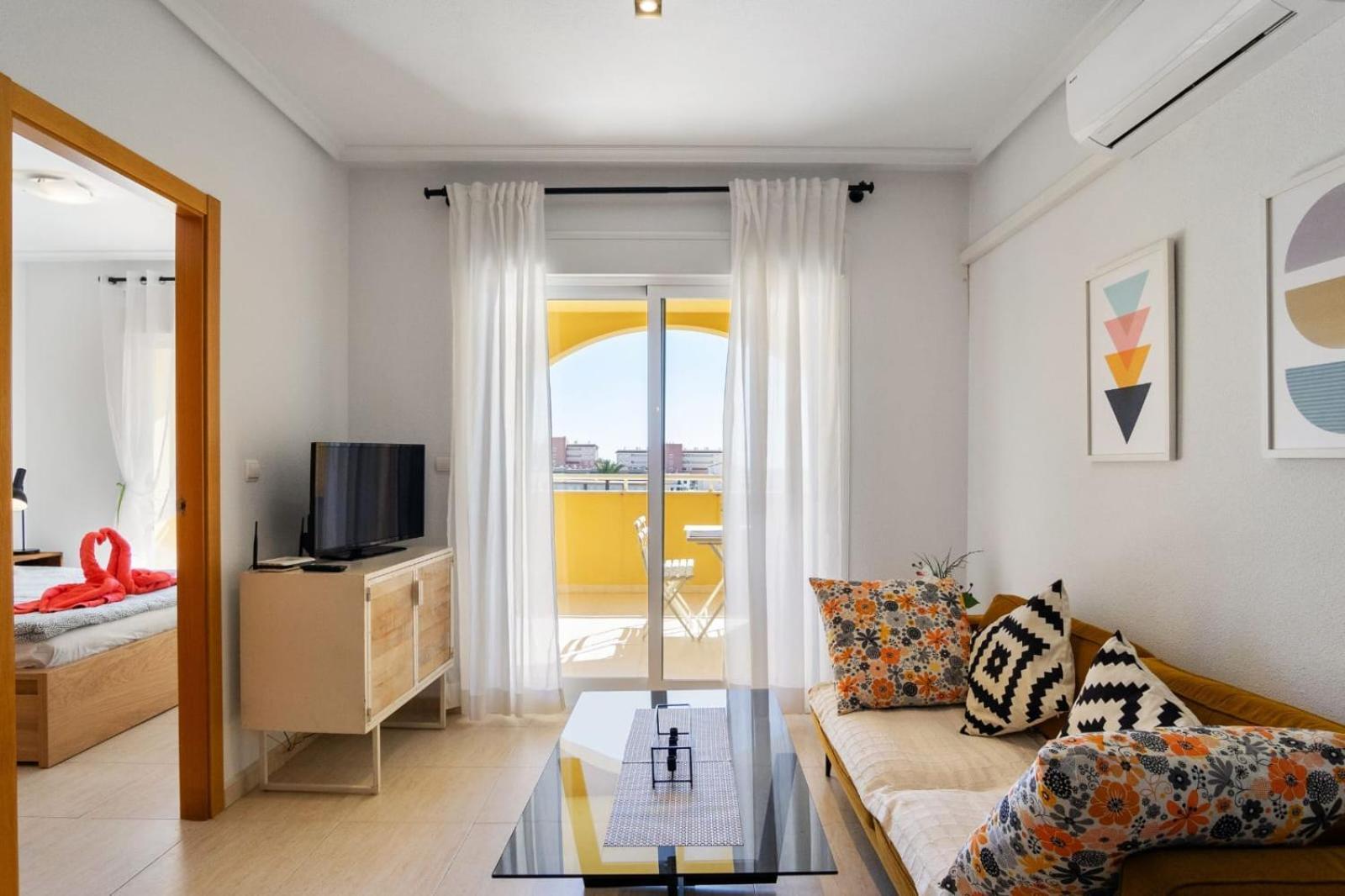 Nice Modern 2 Bed Apartment In Torrievieja تورّيفيِخا المظهر الخارجي الصورة