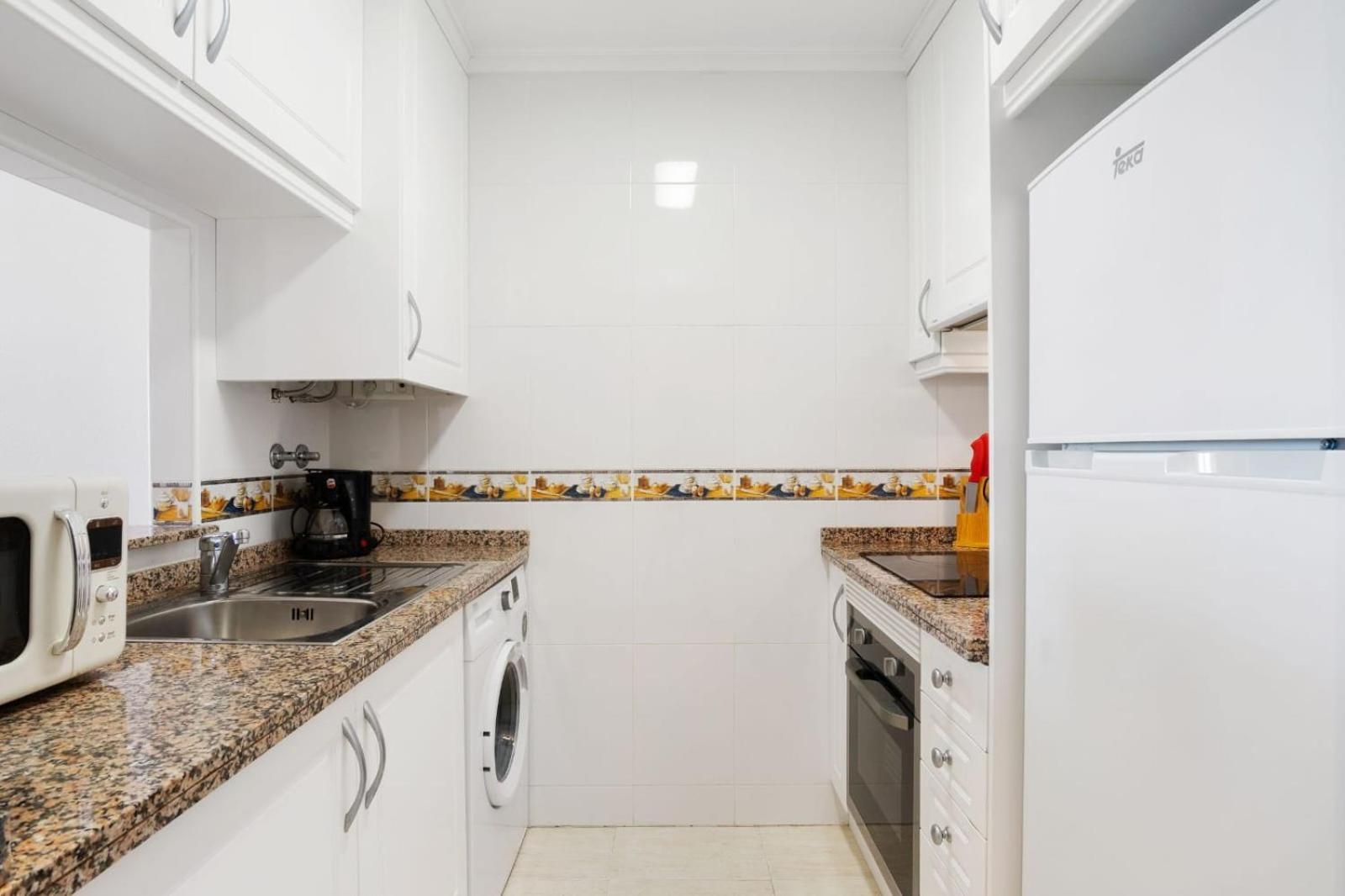 Nice Modern 2 Bed Apartment In Torrievieja تورّيفيِخا المظهر الخارجي الصورة