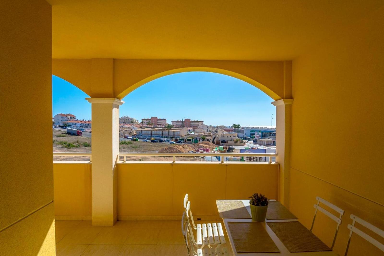 Nice Modern 2 Bed Apartment In Torrievieja تورّيفيِخا المظهر الخارجي الصورة